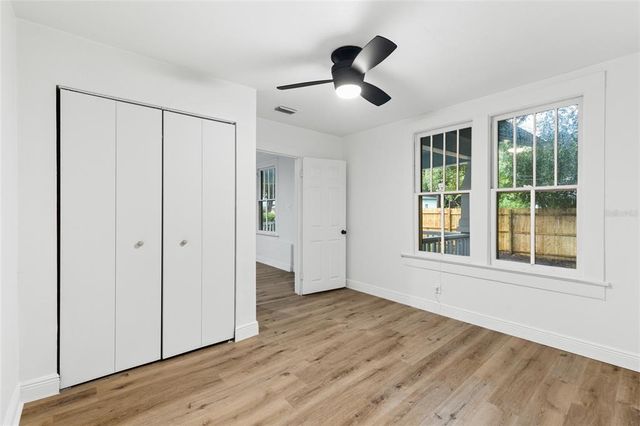 902 NW 4TH PLACE, Gainesville, FL 32601