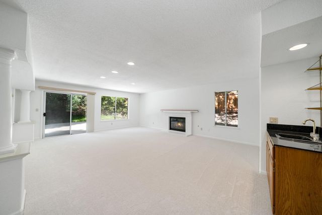 4050 Bancroft Dr, El Dorado Hills, CA 95762