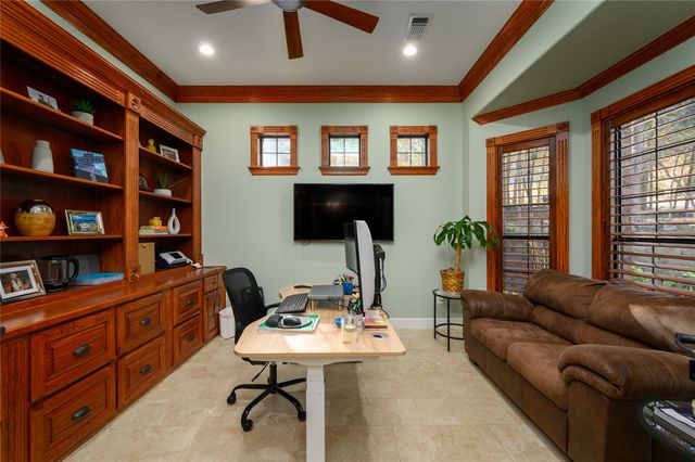 588 Lakepoint Loop, Pottsboro, TX 75076