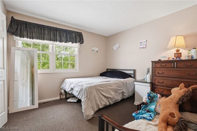 13125 Pearl Road, Chardon, OH 44024