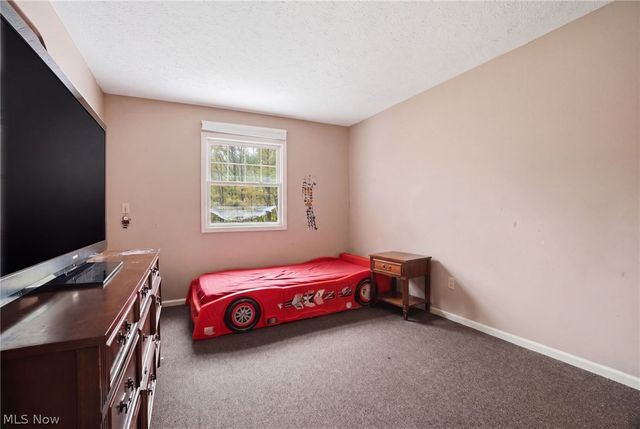 13125 Pearl Road, Chardon, OH 44024