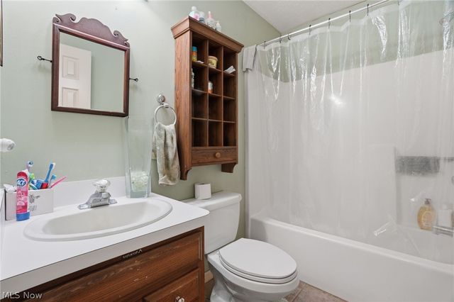 13125 Pearl Road, Chardon, OH 44024