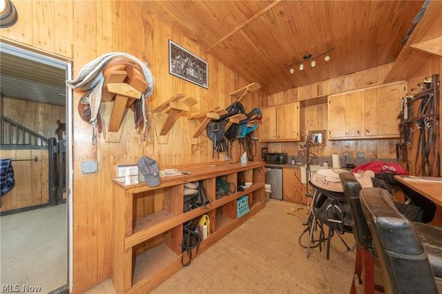 13125 Pearl Road, Chardon, OH 44024