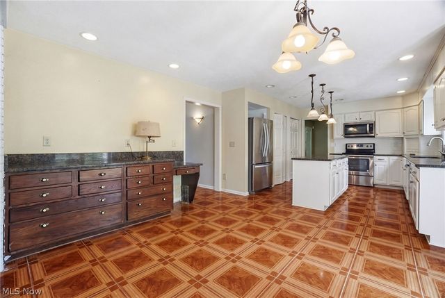 13125 Pearl Road, Chardon, OH 44024