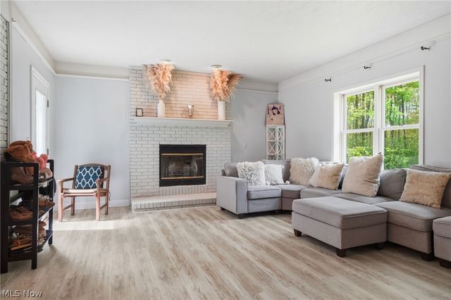 13125 Pearl Road, Chardon, OH 44024