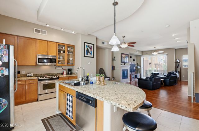 6745 N 93RD Avenue 1124, Glendale, AZ 85305