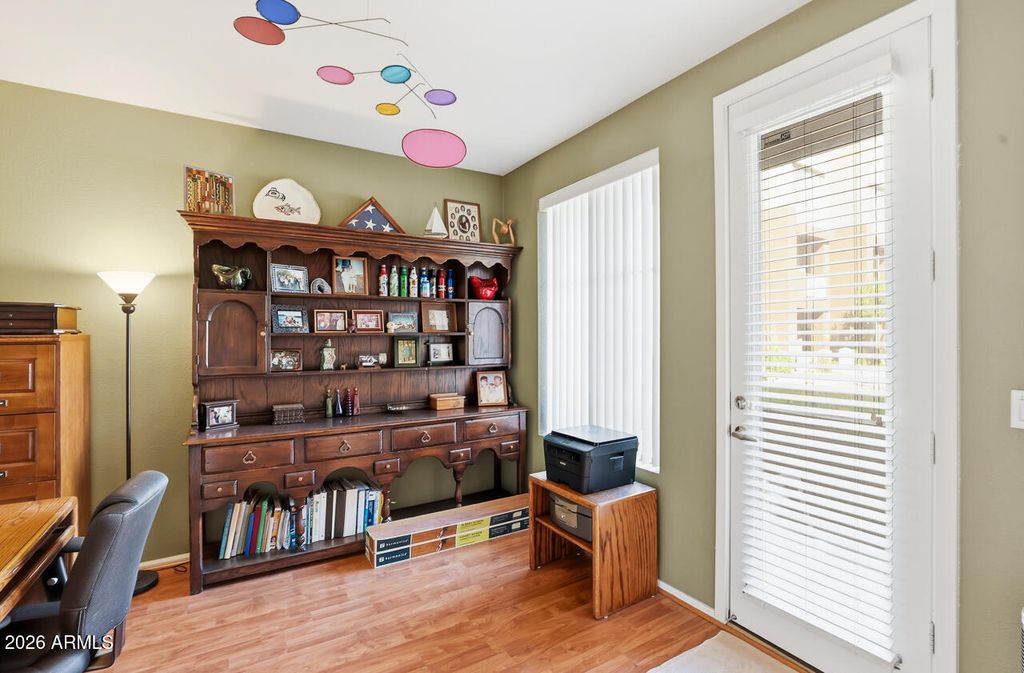 Image 4 of property listing at 6745 N 93RD Avenue 1124, Glendale, AZ 85305