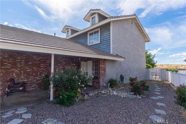 13870 Evergreen, Victorville, CA 92395