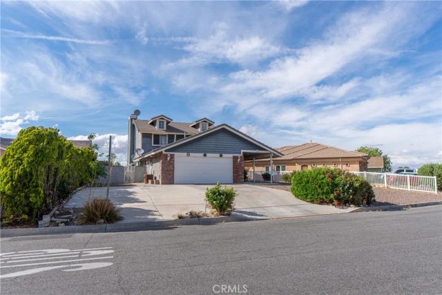 13870 Evergreen, Victorville, CA 92395