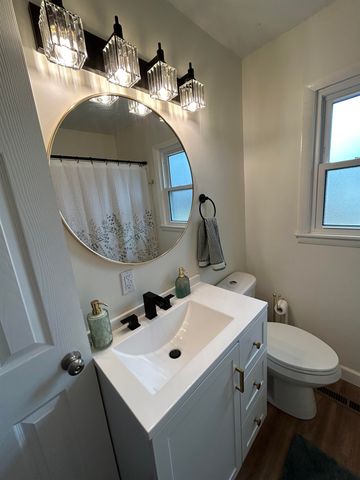 225 Filmore St, Mulvane, KS 67110