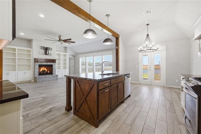 3020 Brookstone Pass Drive, Yukon, OK 73099