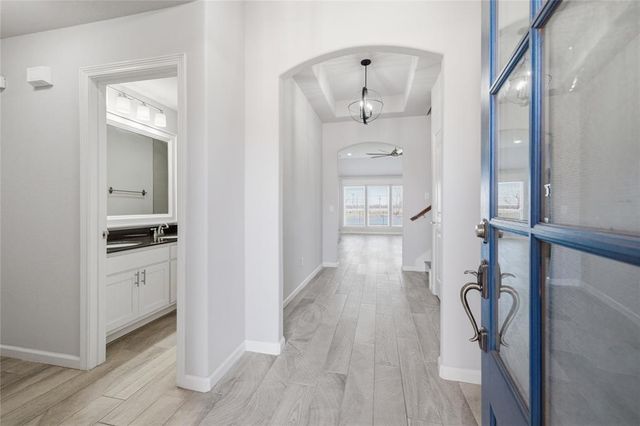 3020 Brookstone Pass Drive, Yukon, OK 73099