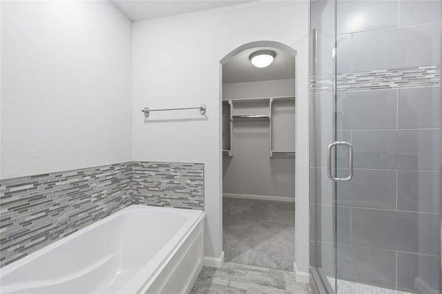 3020 Brookstone Pass Drive, Yukon, OK 73099