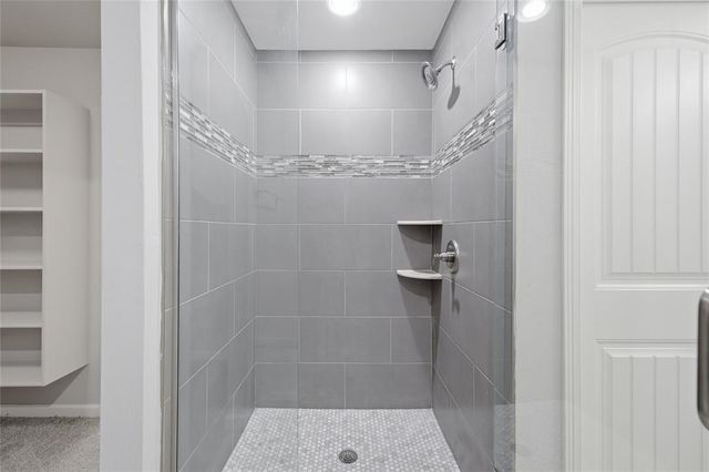 3020 Brookstone Pass Drive, Yukon, OK 73099