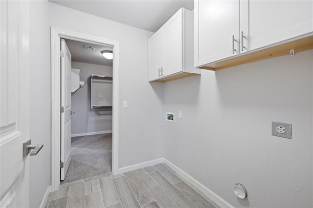 3020 Brookstone Pass Drive, Yukon, OK 73099