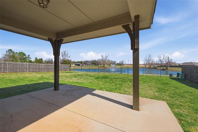 3020 Brookstone Pass Drive, Yukon, OK 73099