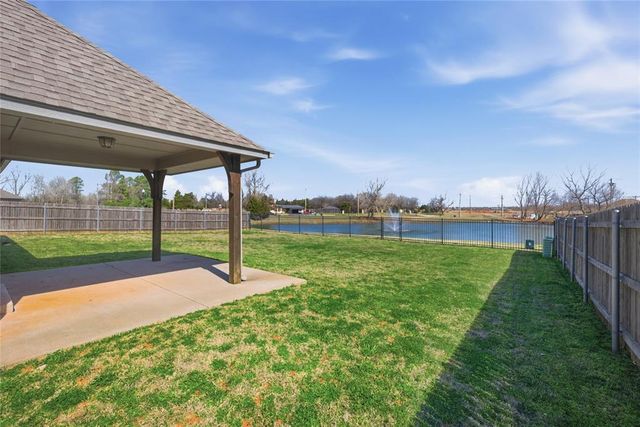 3020 Brookstone Pass Drive, Yukon, OK 73099