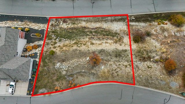 8430 E Blue Fox Ln, Spokane, WA 99217