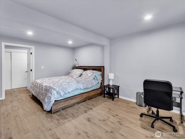 1302 SW Bay Street, Port Orchard, WA 98366