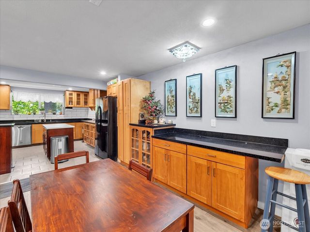 1302 SW Bay Street, Port Orchard, WA 98366
