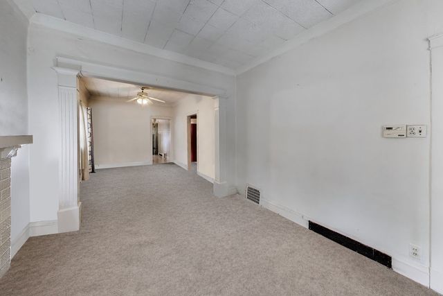 7930 S Maryland Avenue, Chicago, IL 60619