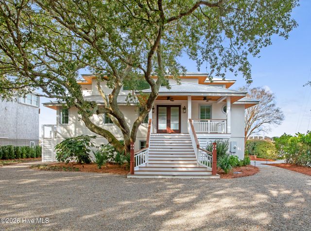 33 W Henderson Street, Wrightsville Beach, NC 28480