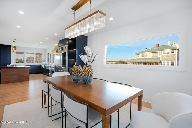 33 W Henderson Street, Wrightsville Beach, NC 28480