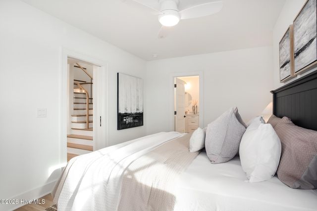 33 W Henderson Street, Wrightsville Beach, NC 28480