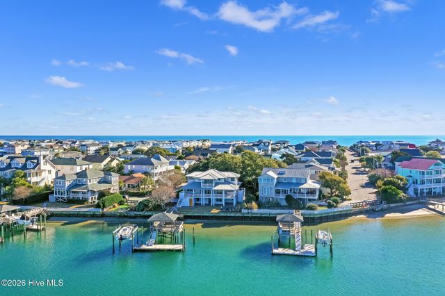 33 W Henderson Street, Wrightsville Beach, NC 28480