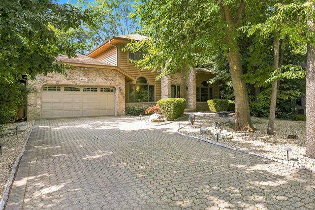 4821 Deepwood Lane, Palatine, IL 60067