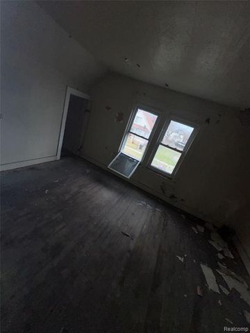 6463 Crane Street, Detroit, MI 48213