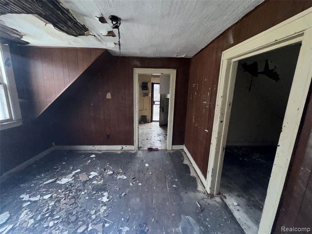 6463 Crane Street, Detroit, MI 48213