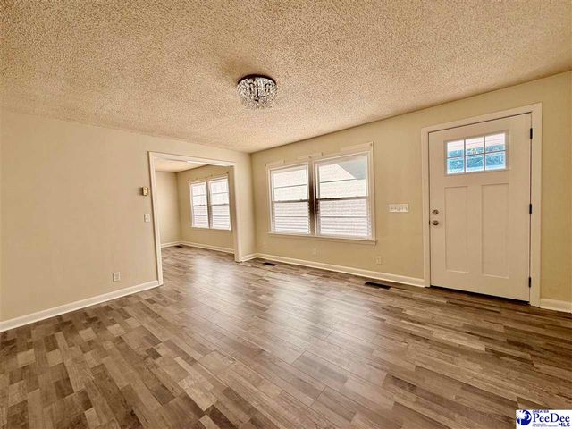 1427 old ebenezer, Florence, SC 29501