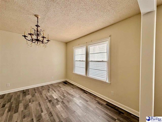 1427 old ebenezer, Florence, SC 29501