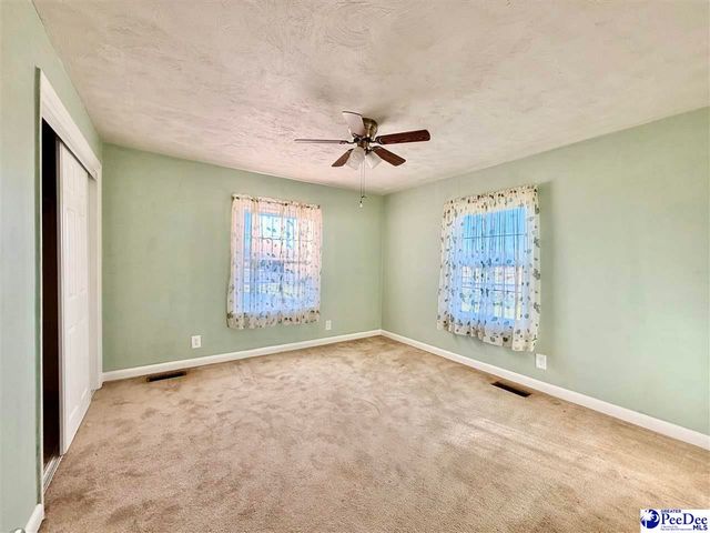 1427 old ebenezer, Florence, SC 29501