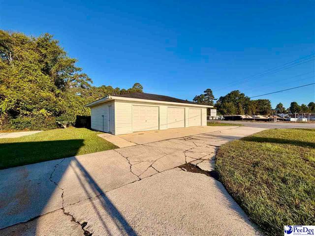 1427 old ebenezer, Florence, SC 29501