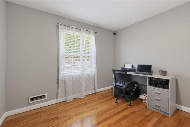 849 Roger Williams Avenue, East Providence, RI 02916