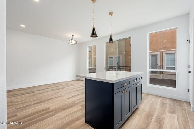 18250 N CAVE CREEK Road 161, Phoenix, AZ 85032