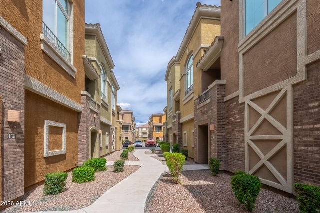 18250 N CAVE CREEK Road 161, Phoenix, AZ 85032