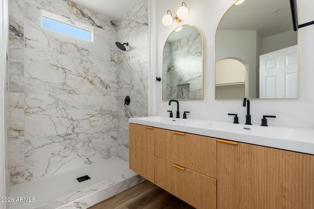 18250 N CAVE CREEK Road 161, Phoenix, AZ 85032