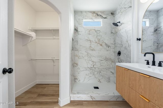 18250 N CAVE CREEK Road 161, Phoenix, AZ 85032