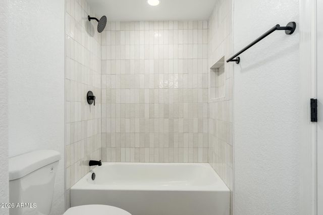 18250 N CAVE CREEK Road 161, Phoenix, AZ 85032