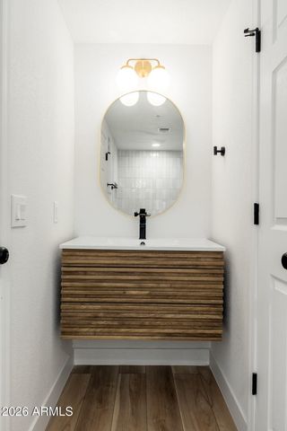 18250 N CAVE CREEK Road 161, Phoenix, AZ 85032