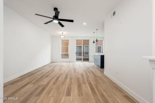 18250 N CAVE CREEK Road 161, Phoenix, AZ 85032