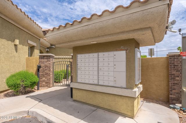 18250 N CAVE CREEK Road 161, Phoenix, AZ 85032