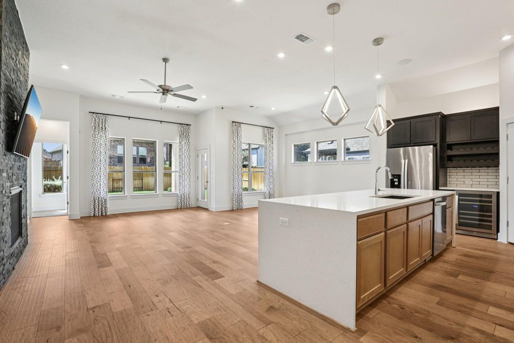 1022 Texas Ash LN, Georgetown, TX 78628