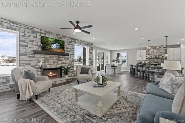 9090 Buckingham Street, White Lake Charter Township, MI 48386