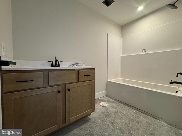 1362 SOLOMONS ISLAND RD, Huntingtown, MD 20639