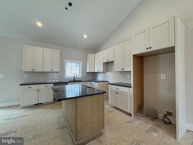 1362 SOLOMONS ISLAND RD, Huntingtown, MD 20639