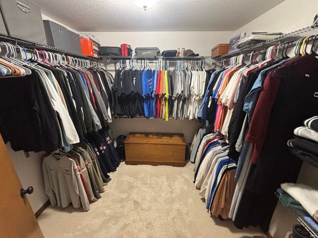 1015 N Honeysuckle Lane, Vincennes, IN 47591